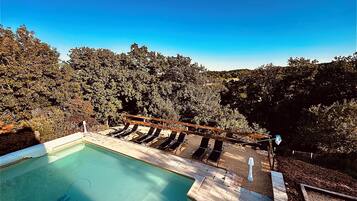 Piscine extérieure, piscine chauffée