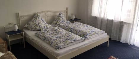 3 bedrooms, WiFi, bed sheets