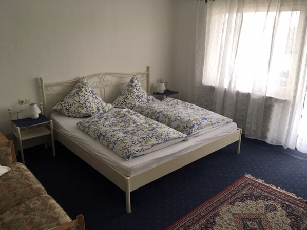 3 bedrooms, WiFi, bed sheets
