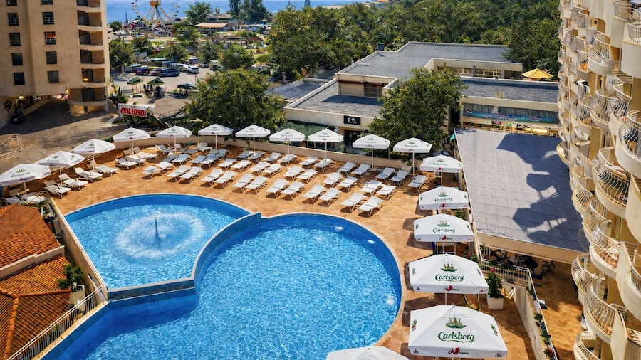 Prestige Grand Hotel and Aquapark