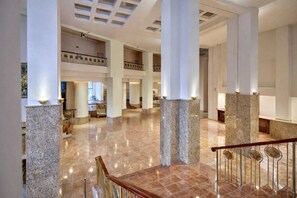 Lobby - Prestige Grand Hotel and Aquapark (VAR)