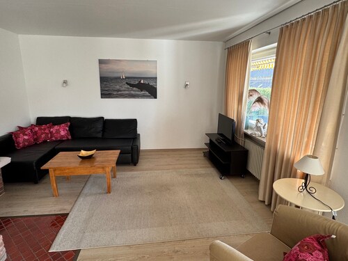 Appartement « Höri » avec terrasse partagée, jardin privé et Wi-Fi