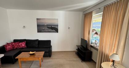 Appartement « Höri » avec terrasse partagée, jardin privé et Wi-Fi