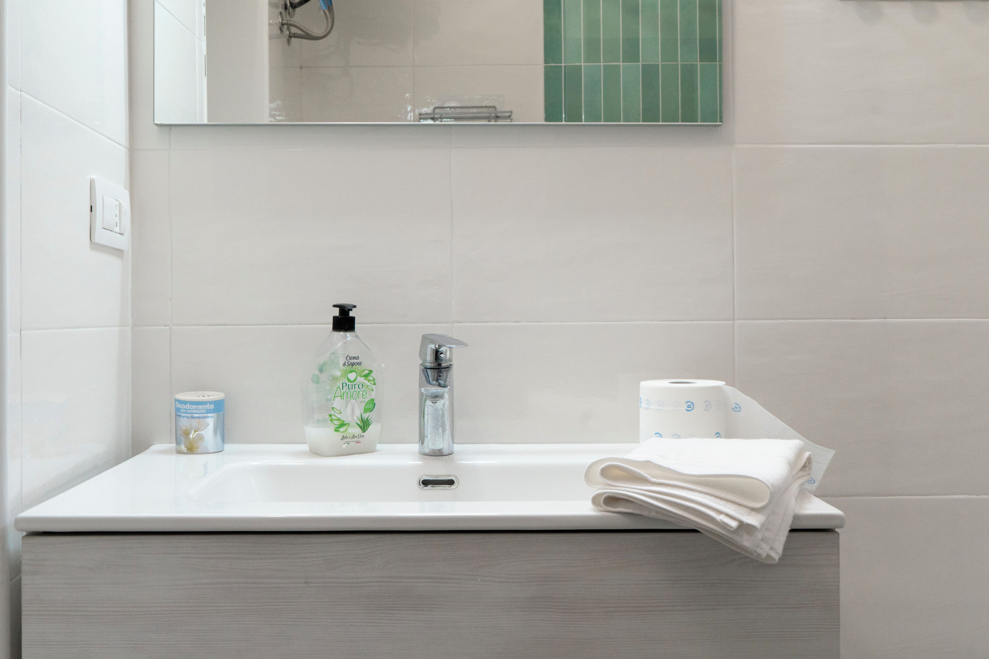 Doccia, asciugacapelli, bidet, asciugamani