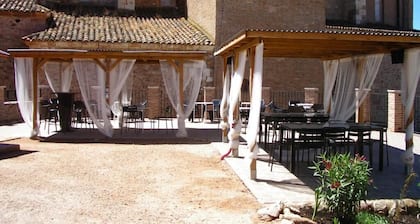 Apartamentos La Fonda