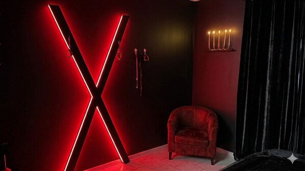 Nicht klassifiziertes Bild, 1 von 4, Schaltfläche