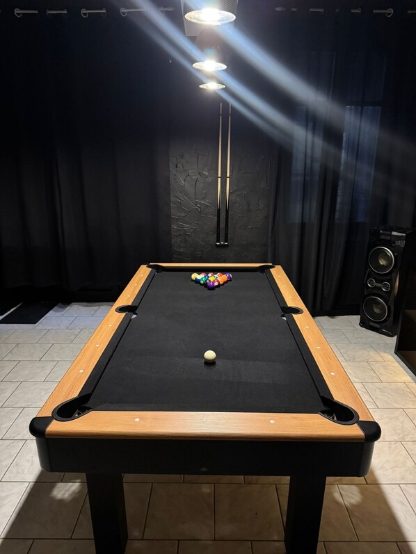 Game room - The secret lodge (Dolus-le-Sec)