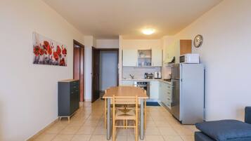 Condo, Hill View | Bahagian dalam