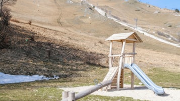 Condo, Hill View | Kawasan kanak-kanak