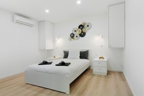 Room - Casa Pereira 8 Apartment with Wi-Fi (Ponta do Pargo)