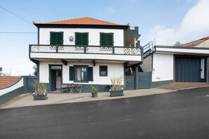 Exterior - Apartment 'Casa Pereira 6' with Wi-Fi (Ponta do Pargo)