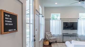 3 bedrooms, iron/ironing board, travel crib, WiFi