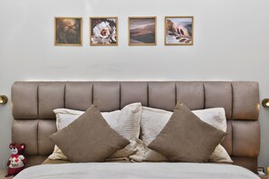 2 bedrooms, iron/ironing board, WiFi, bed sheets - Central 2BR Marrakech · A/C · Workspace · Parking (Marrakesh)