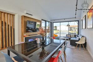 Spielezimmer