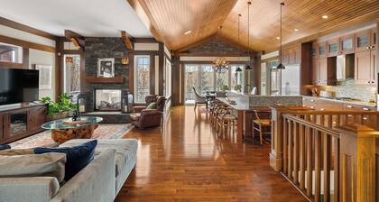 Fortunato means "the fortunate one." This former Full House Lottery Dream Home has a private theatre, spa bathroom with soaker tub & heated towel drawer, a wine room, double sided fireplace & a full bar. Lodge luxury in Windermere.