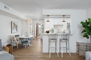 Interior - The Sunshine Shack - A Dreamy Retreat by the Sea (Carolina Beach)