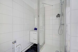 Apartment | Bathroom - Charming Studio 2P - Courbevoie (Courbevoie)