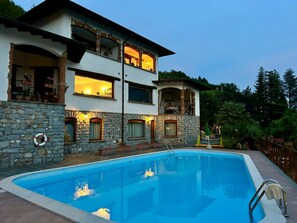 Photo non classée, 2 sur 11, bouton