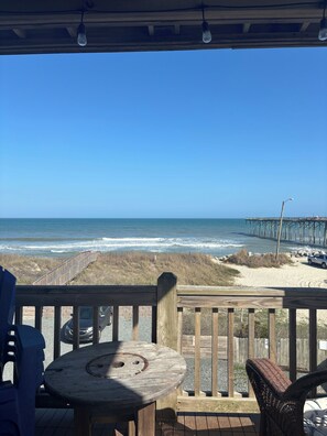 Property grounds - Serene 3-bedroom ocean front condo in Carolina Beach (Carolina Beach)