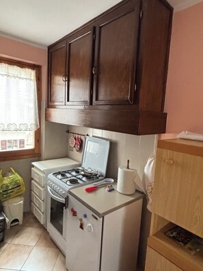 Nicht klassifiziertes Bild, 5 von 12, Schaltfläche