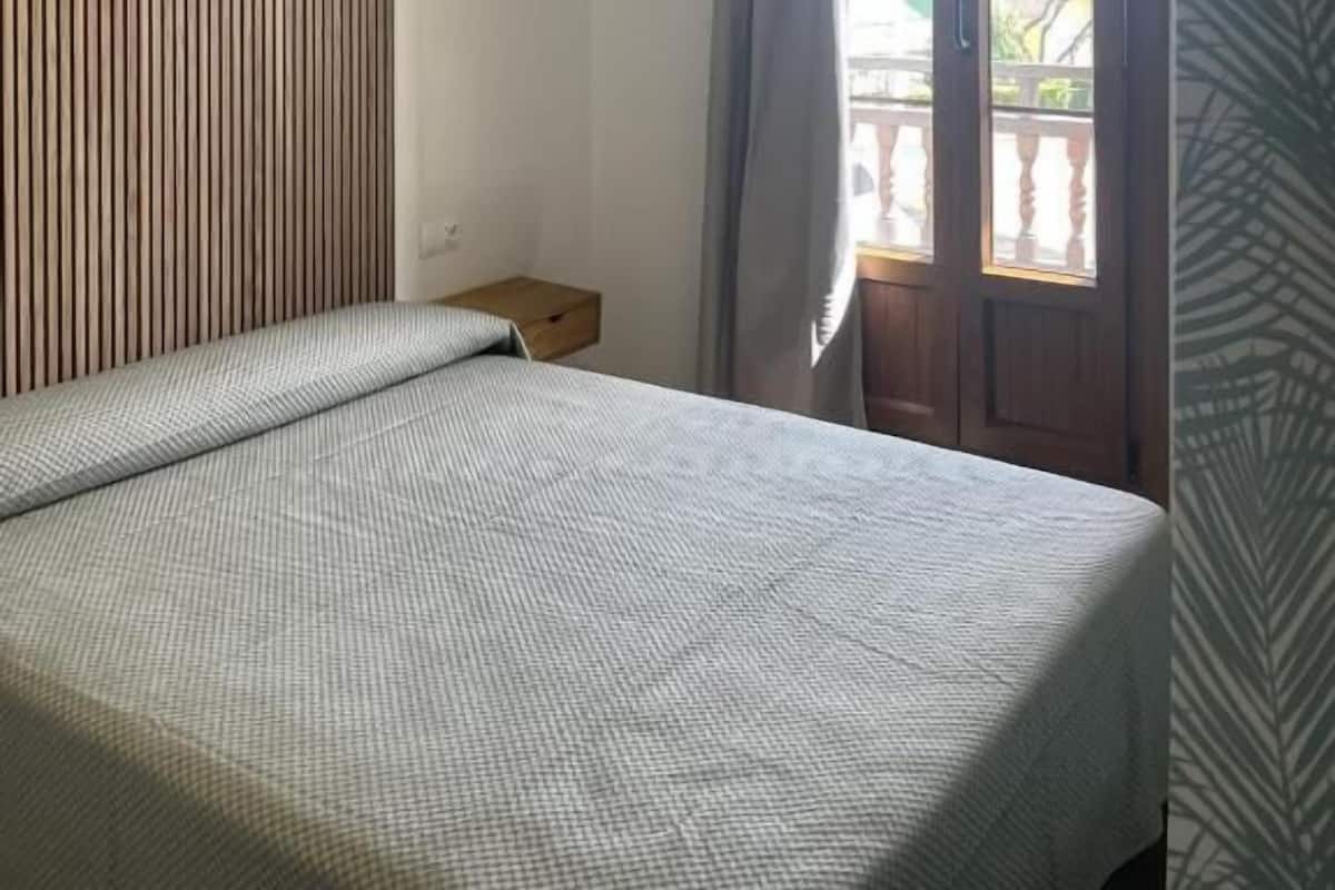 Standard Double or Twin Room, Balcony, Mountain View