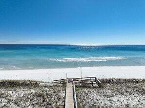On the beach - 🏖️Stunning Gulf Views | Pool | Aegean 220🏖️ (Destin)