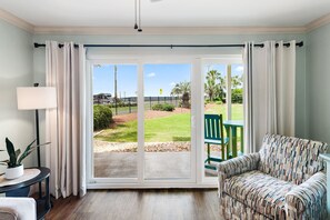 Smart TV - 🏖️Steps to Beach | Pet Friendly | Pool | Ciboney 1001🏖️ (Miramar Beach)