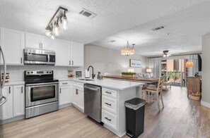 Fridge, microwave, oven, stovetop - 🌊Free Beach Chairs🐚Pet Friendly | Steps to Beach | Pool | Ciboney 3008☀️ (Miramar Beach)