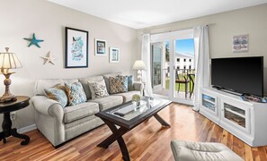 Smart TV - 🏖️Beach Views | Pool | Tradewinds #25🐚 (Miramar Beach)