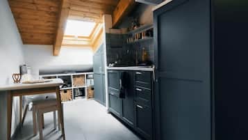 Kühlschrank, Herdplatte, Geschirrspüler
