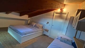 1 Schlafzimmer, Bügeleisen/Bügelbrett, Bettwäsche
