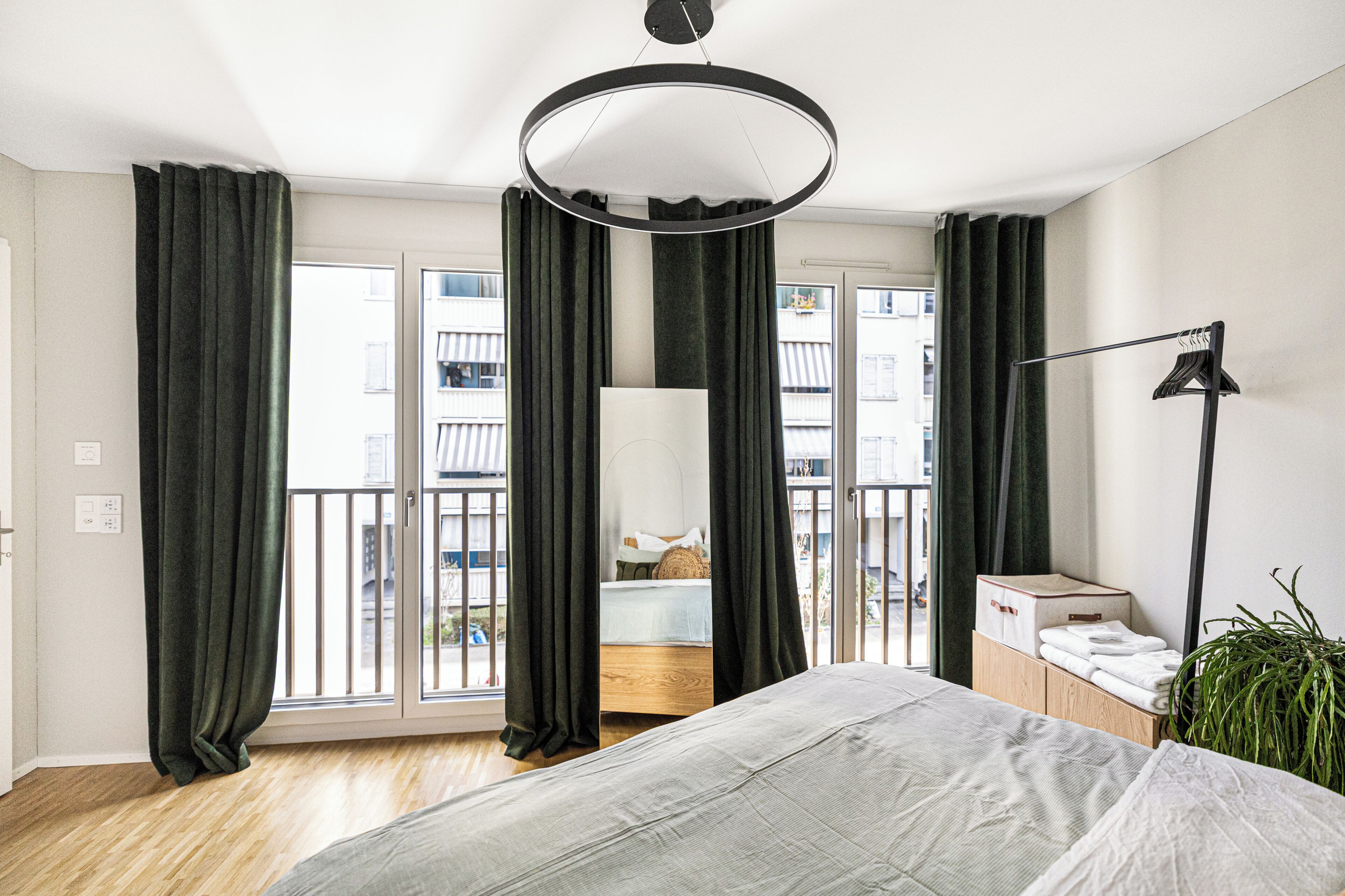 2 chambres, fer et planche à repasser, lit parapluie, Wi-Fi gratuit