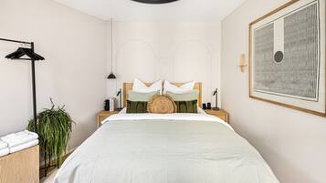 2 slaapkamers, een strijkplank/strijkijzer, reisbedje, gratis wifi