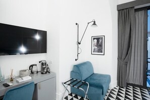 Suite, balcó, vistes a la ciutat | Sala d'estar