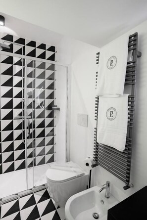 Bathroom - Suite Pulcinella (Napoli)