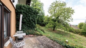 Unclassified image, 2 of 23, button - Vacation Apartment 'Fewo Schwarz' with Mountain View, Private Terrace, and Wi-Fi (Ettenheim)