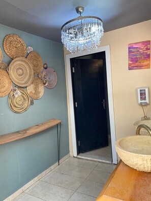 Dobbelt- eller tomannsrom – deluxe, balkong | Innvendig