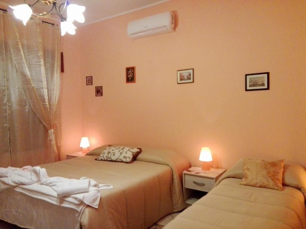 Phòng 4 tiện nghi đơn giản