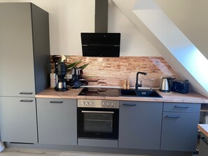 Private kitchen - Deluxe Apartment "Am Wiesenteich" – 100 m² (Vetschau/Spreewald)