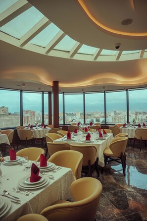 Dining - hotel kyrline (Béjaïa)