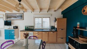 House | Private kitchen | High chair