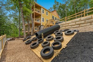 Property grounds - The Gatlinburg Resort by Ghosal Luxury Lodging (Gatlinburg)
