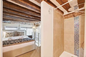WiFi, bed sheets - Charming architect-designed duplex - Marais (Paris)