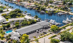 Luokittelematon kuva, 5 kautta 9, painike