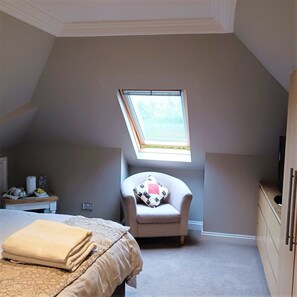 Triple Room (Bedroom 3) - 26 Green Drive (Inverness)