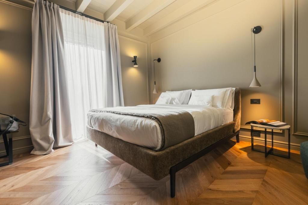 Quarto casal luxo, sacada