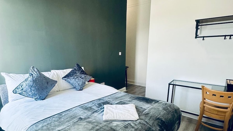 Melrose Abbey Guest House