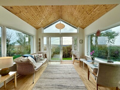 Cottage 498 - Cleggan - sleeps 9 guests in 4 bedrooms