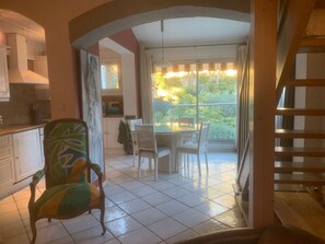 Dining - Vrbo Property (La Ciotat)