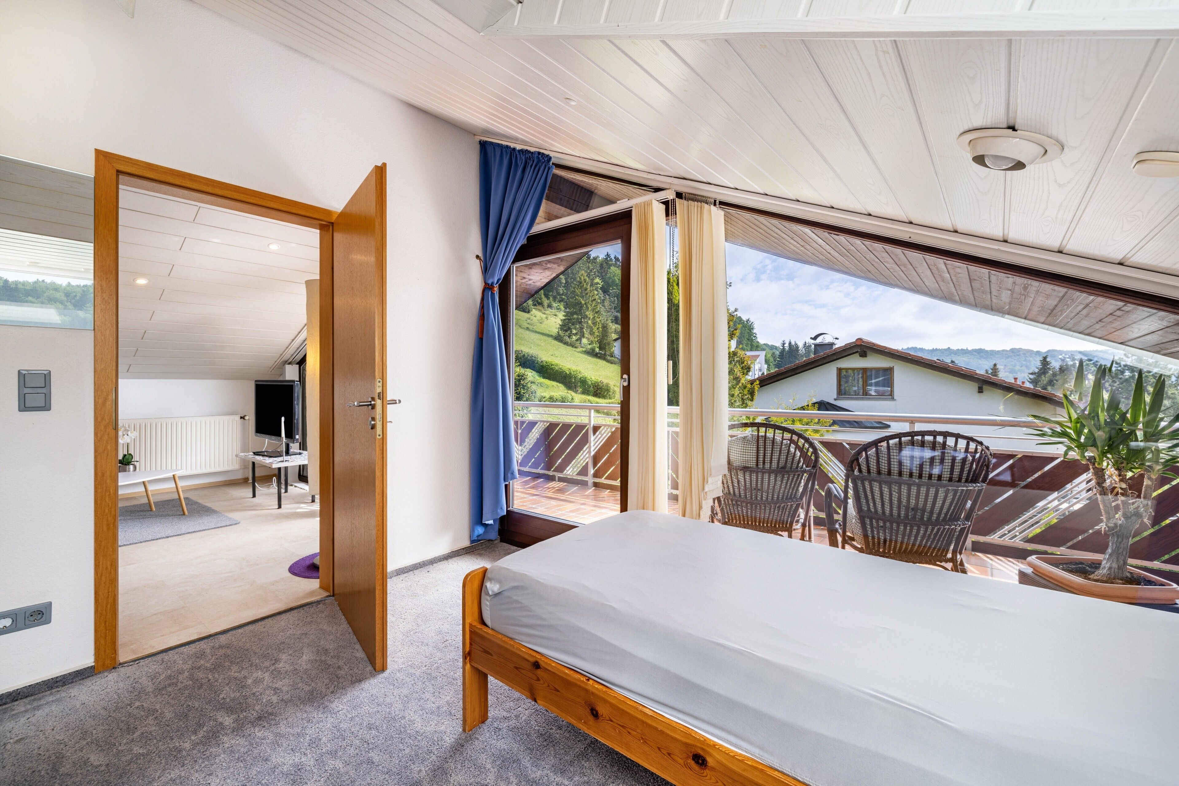 1 chambre, fer et planche à repasser, Wi-Fi, draps fournis